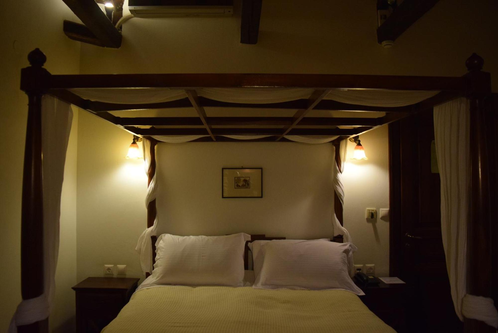 Eos - Authentic Experience Hotel Skiti Exterior photo